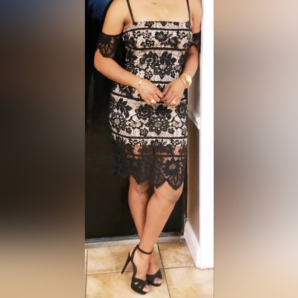 Express Dresses & Skirts - Express Black Floral Lace Midi Dress